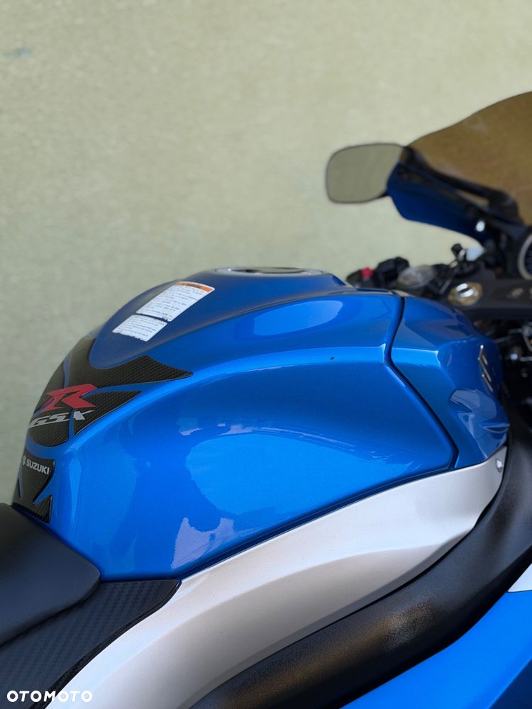Suzuki GSX-R - 16