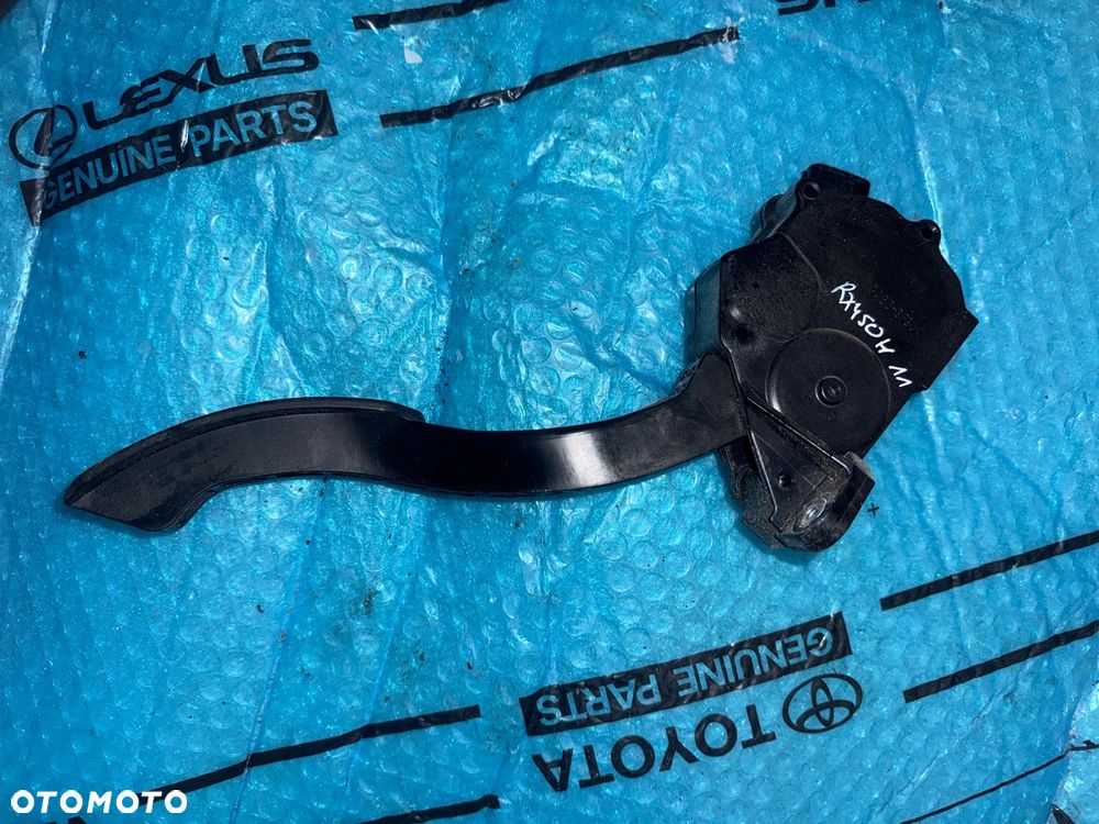 Pedał gazu Lexus RX450h 09-15r. - 1