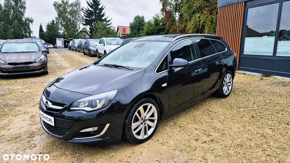 Opel Astra 1.4 Turbo Cosmo - 2