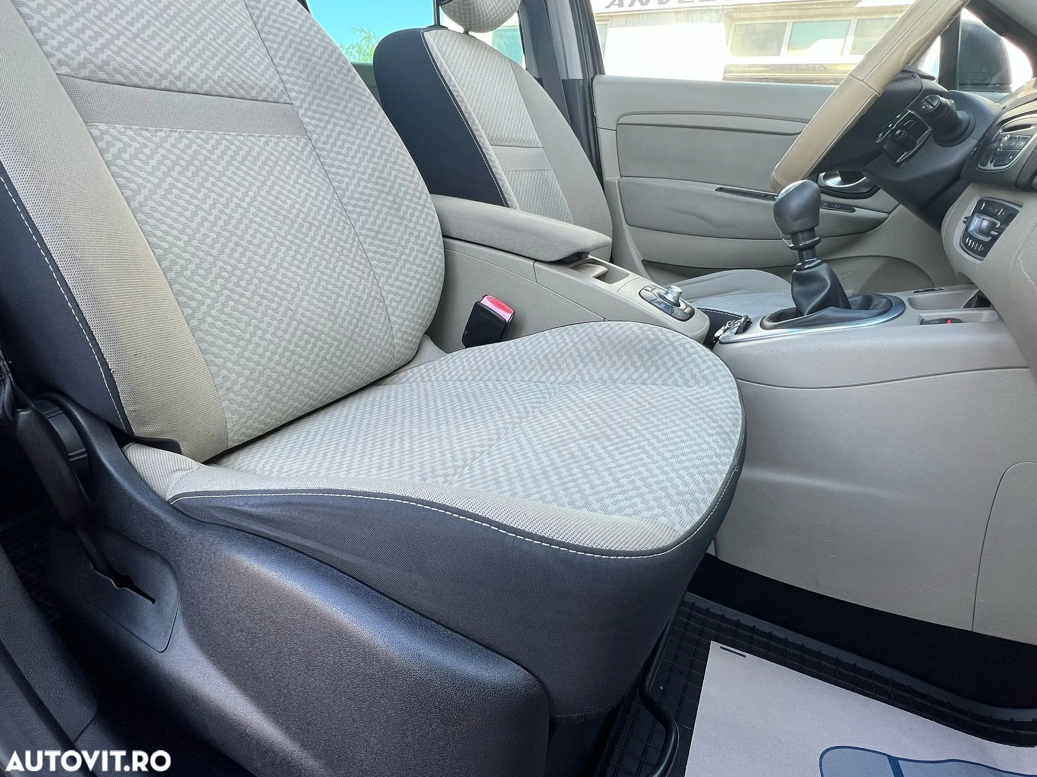 Renault Scenic - 19