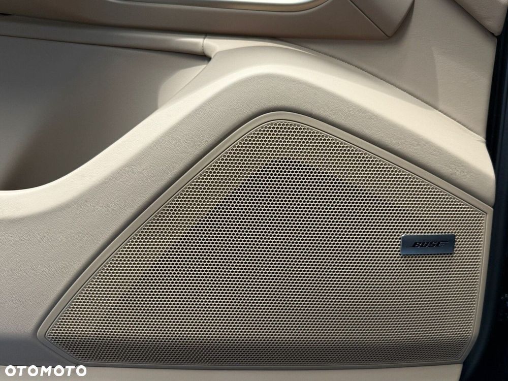 Porsche Cayenne - 18