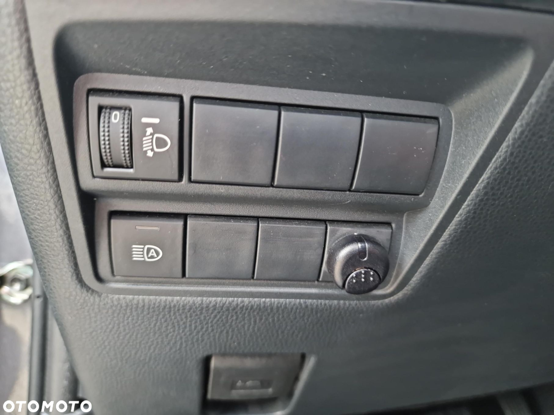 Toyota Yaris Hybrid 1.5 Comfort - 18
