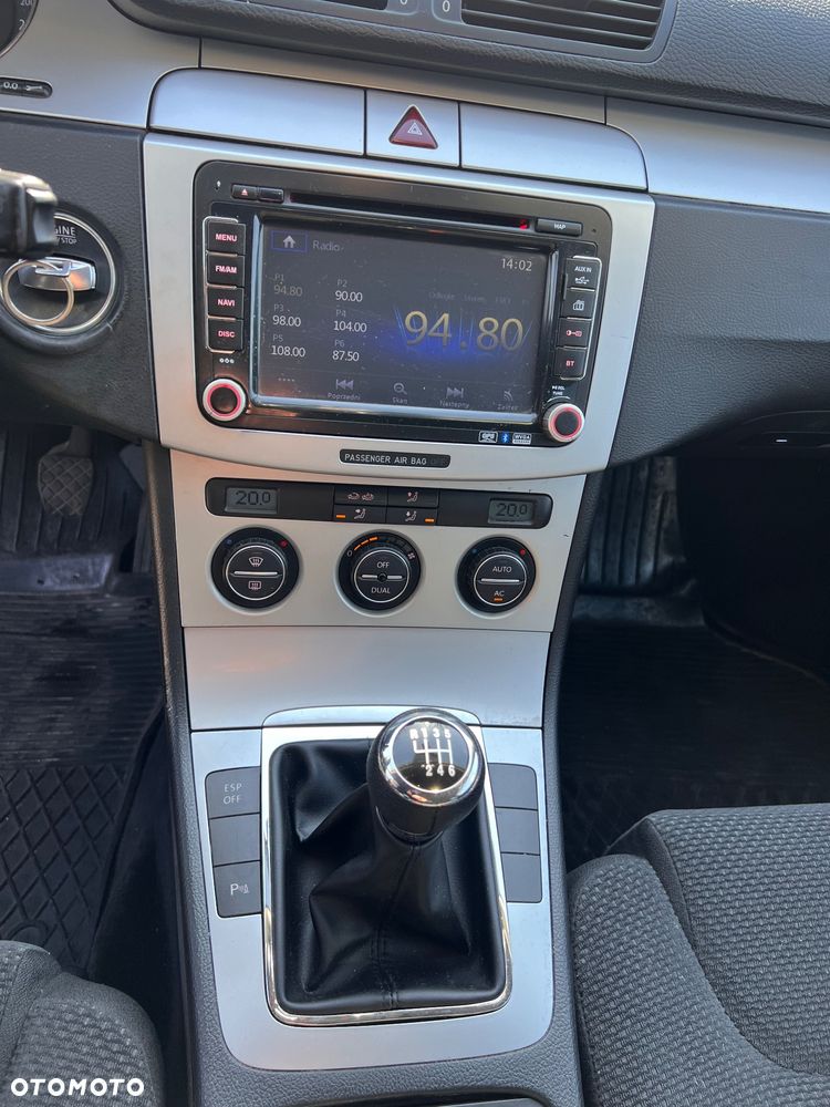 Volkswagen Passat 2.0 TDI DPF Comfortline - 13