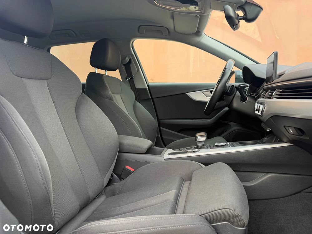 Audi A4 Avant 2.0 TDI Sport S tronic - 5