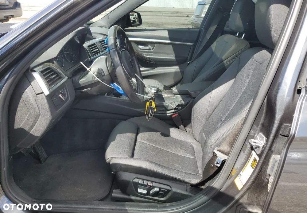 BMW Seria 3 340i M Sport Shadow - 4