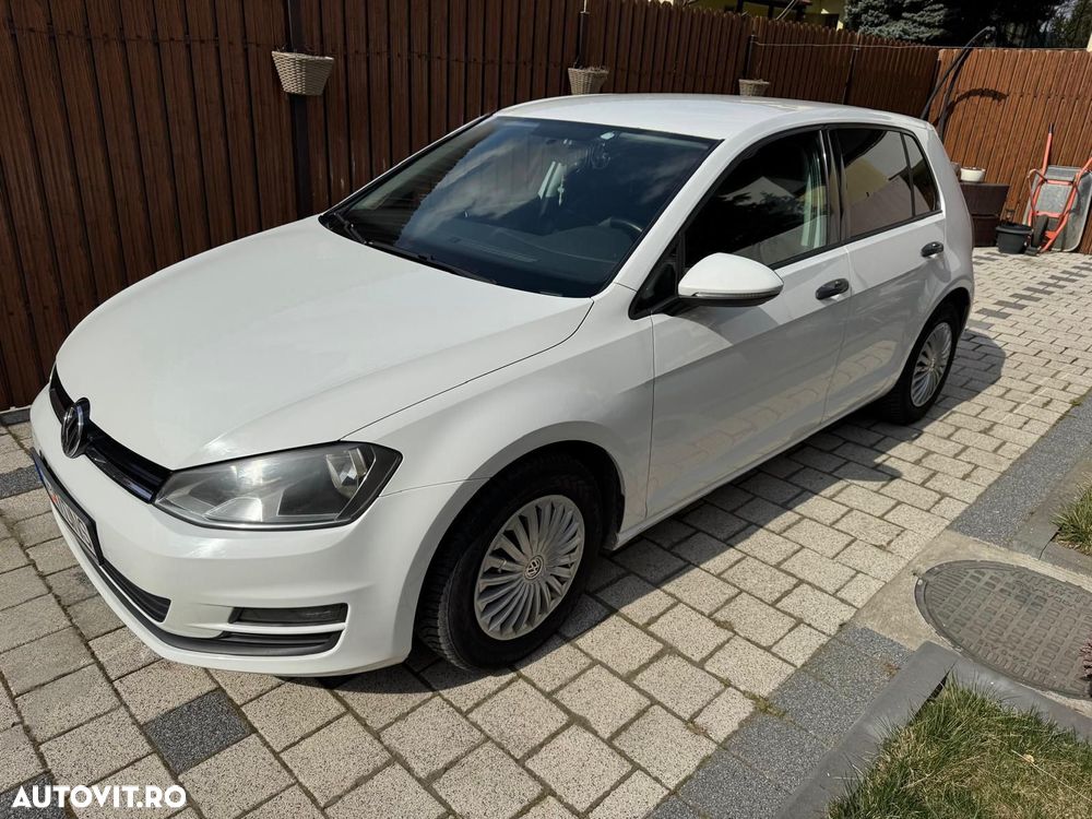 Volkswagen Golf 1.6 TDI DPF BlueMotion Technology Trendline - 1