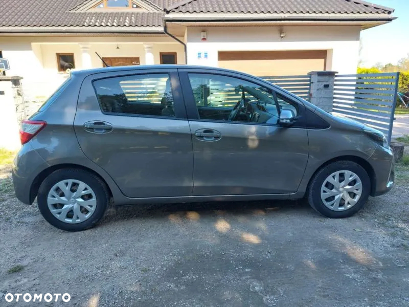 Toyota Yaris - 3