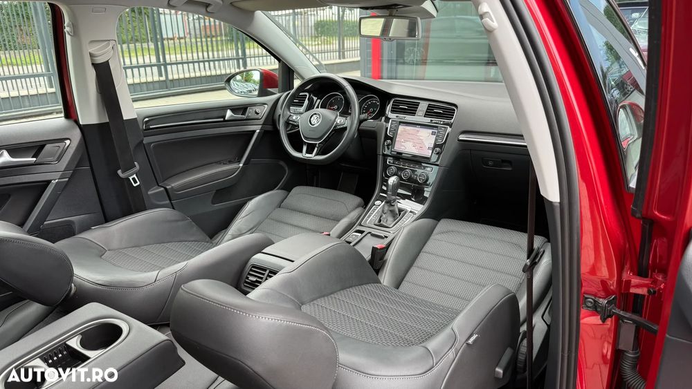 Volkswagen Golf 2.0 TDI (BlueMotion Technology) DSG Highline - 8