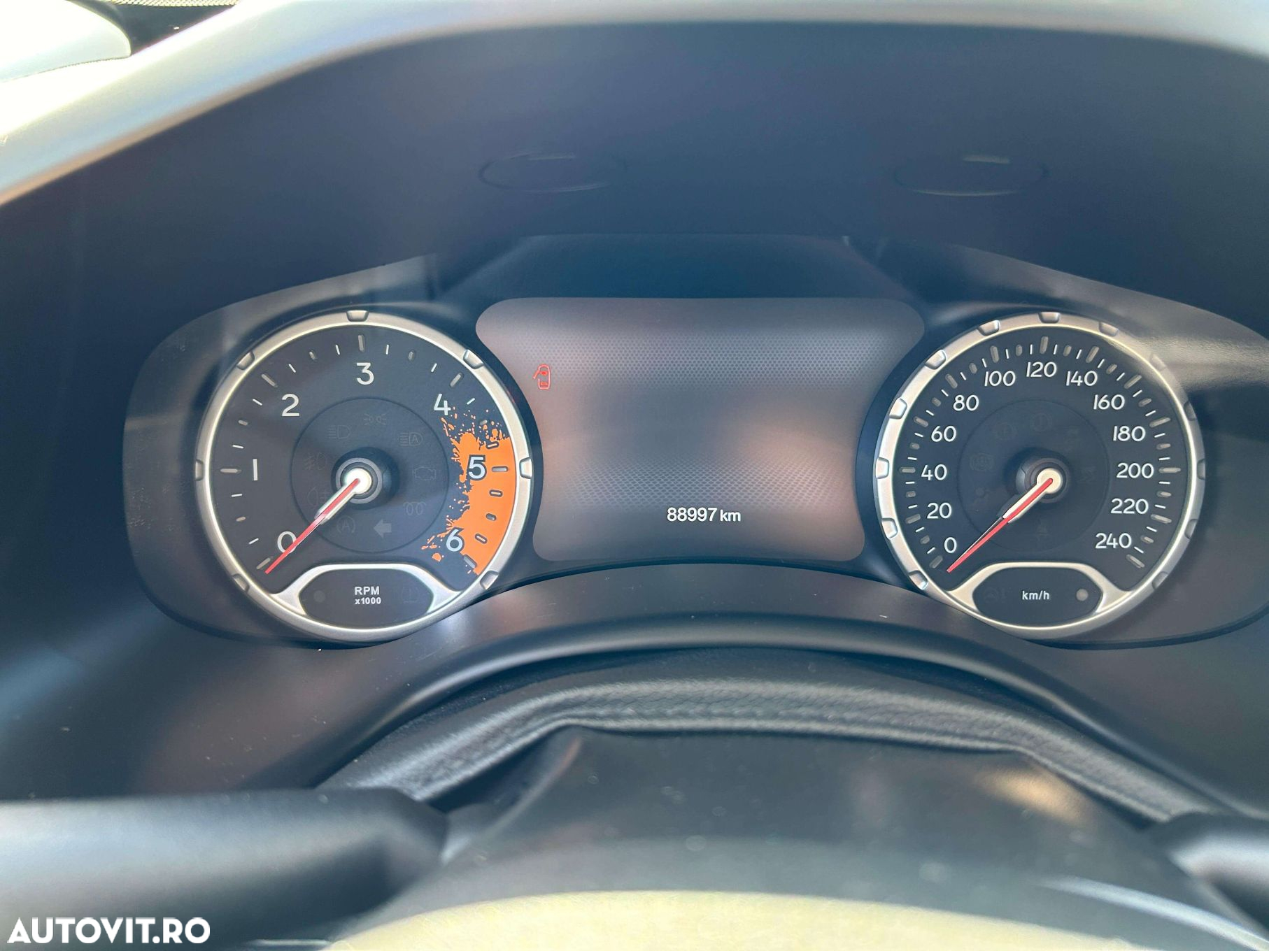 Jeep Renegade 1.6 M-Jet 4x2 DDCT6 Limited - 16
