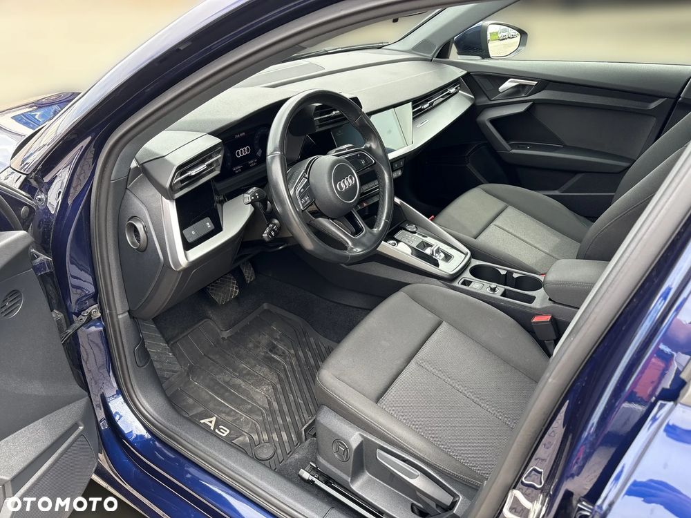 Audi A3 Sportback 30 TDI S tronic - 9