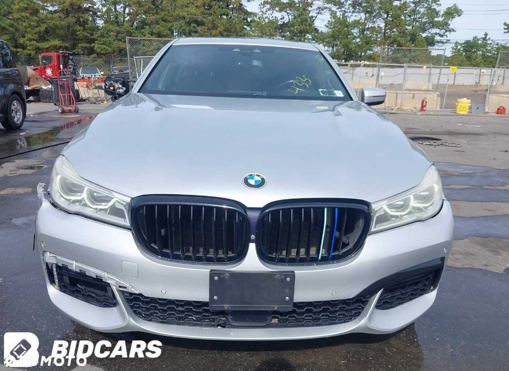 Części do BMW Serii 7 750i xDrive 2016, silnik 4.4L, samochód z USA - 2