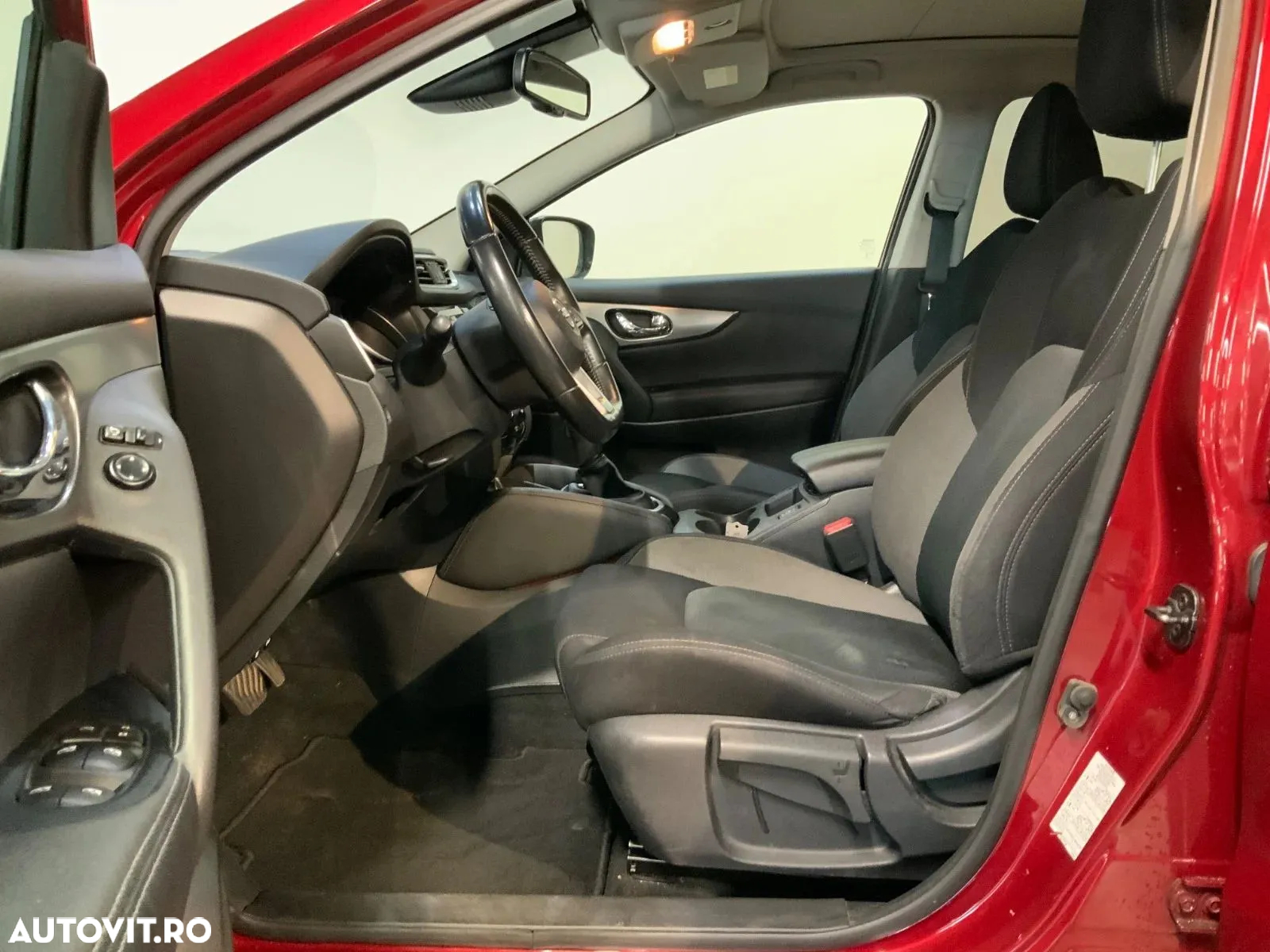 Nissan Qashqai 1.5 DCI DCT TEKNA - 6
