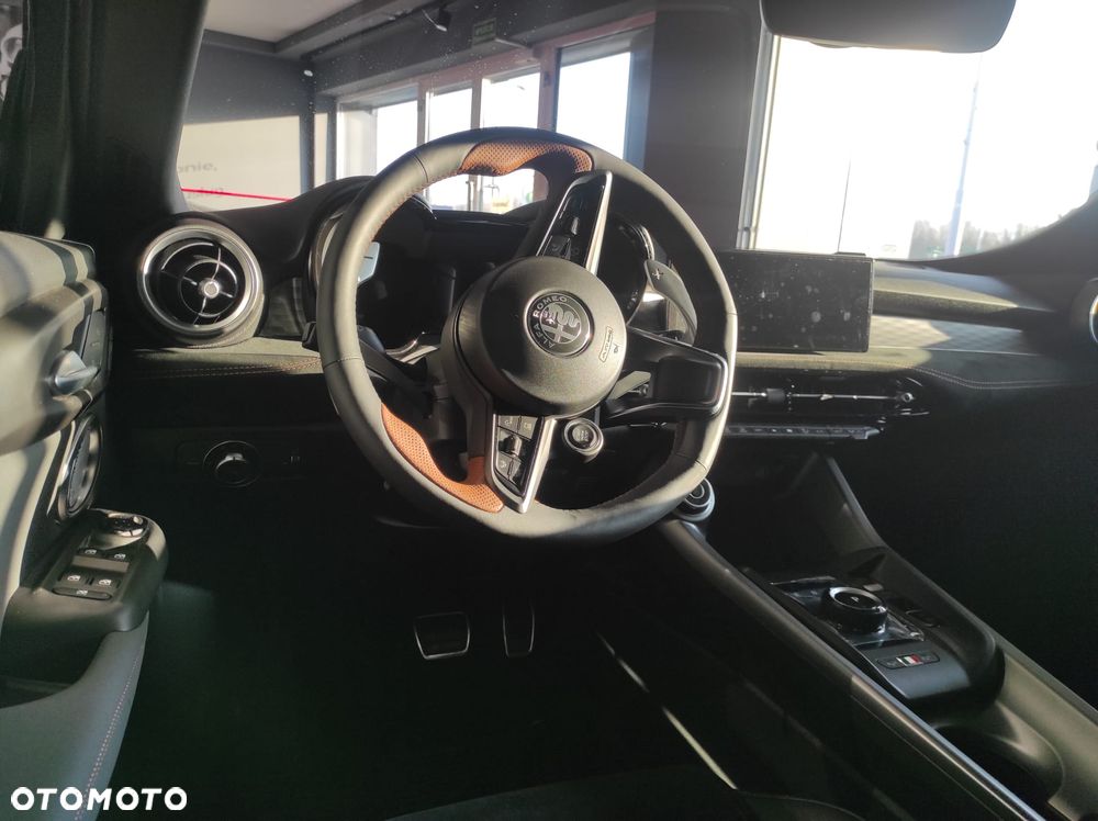 Alfa Romeo Tonale 1.5 T4 GSE mHEV Intensa DCT - 14