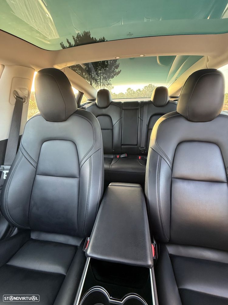 Tesla Model 3 - 13