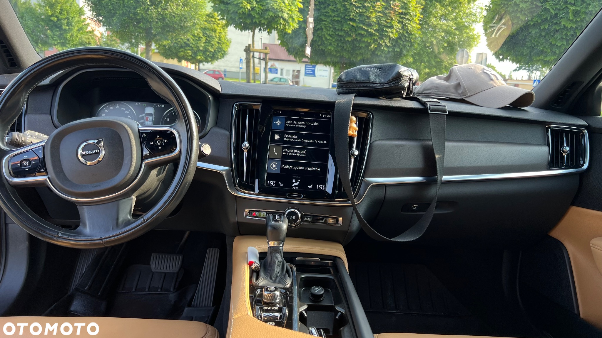 Volvo V90 Cross Country T5 AWD - 25