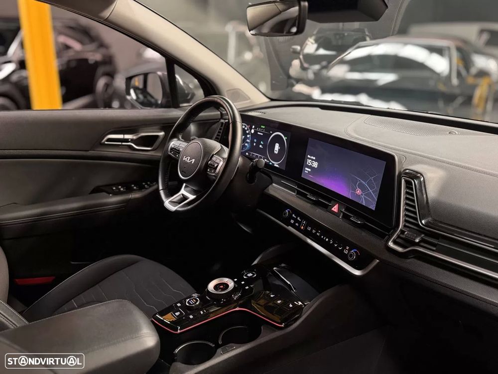 Kia Sportage 1.6 T-GDi PHEV Tech+SRF — fotografia 31