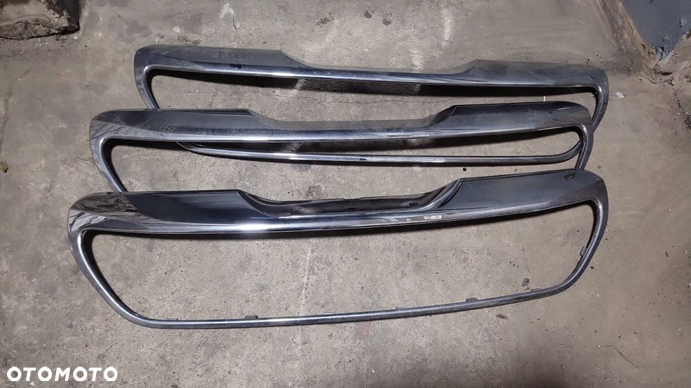 EU Grill Atrapa Chrom Peugeot 108 14- 53111-0H060 - 1