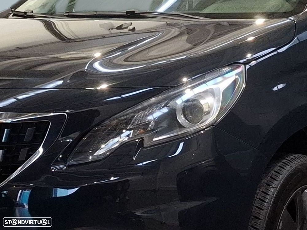 Peugeot 2008 1.2 PureTech Style - 3