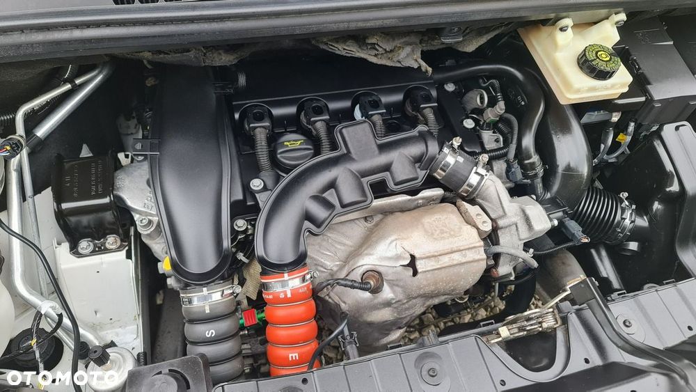 Peugeot 3008 155 THP Premium - 32