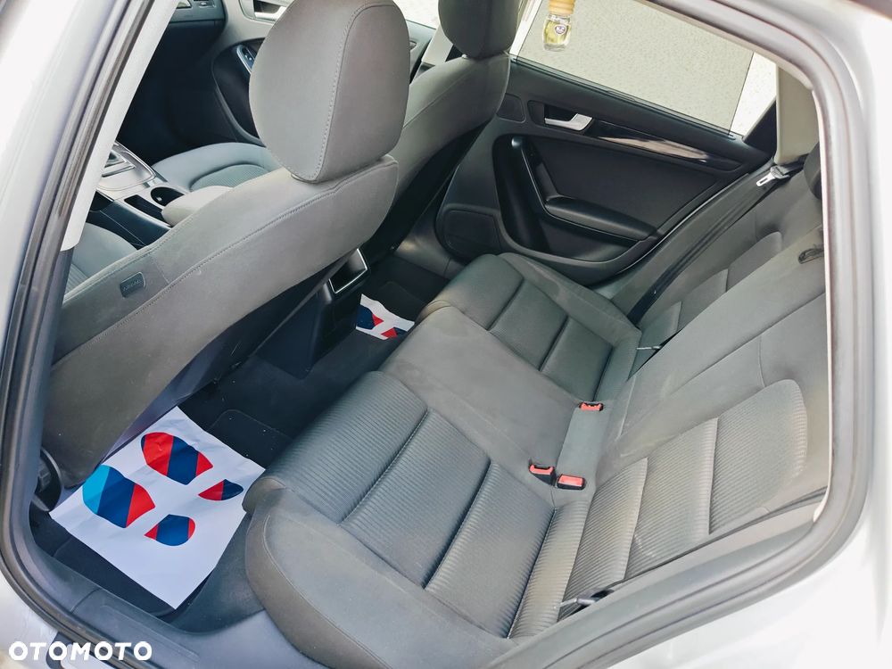 Audi A4 Avant 2.0 TDI DPF Attraction - 11