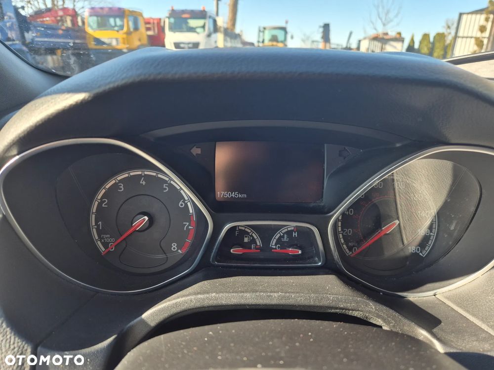 Ford Focus ST - 12