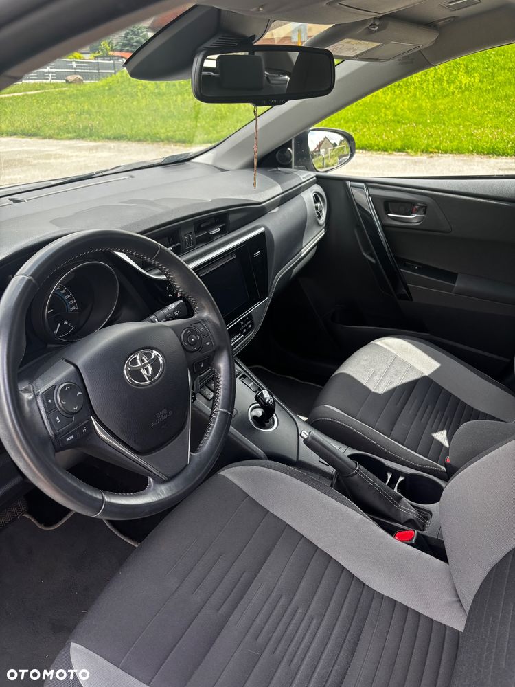 Toyota Auris - 7