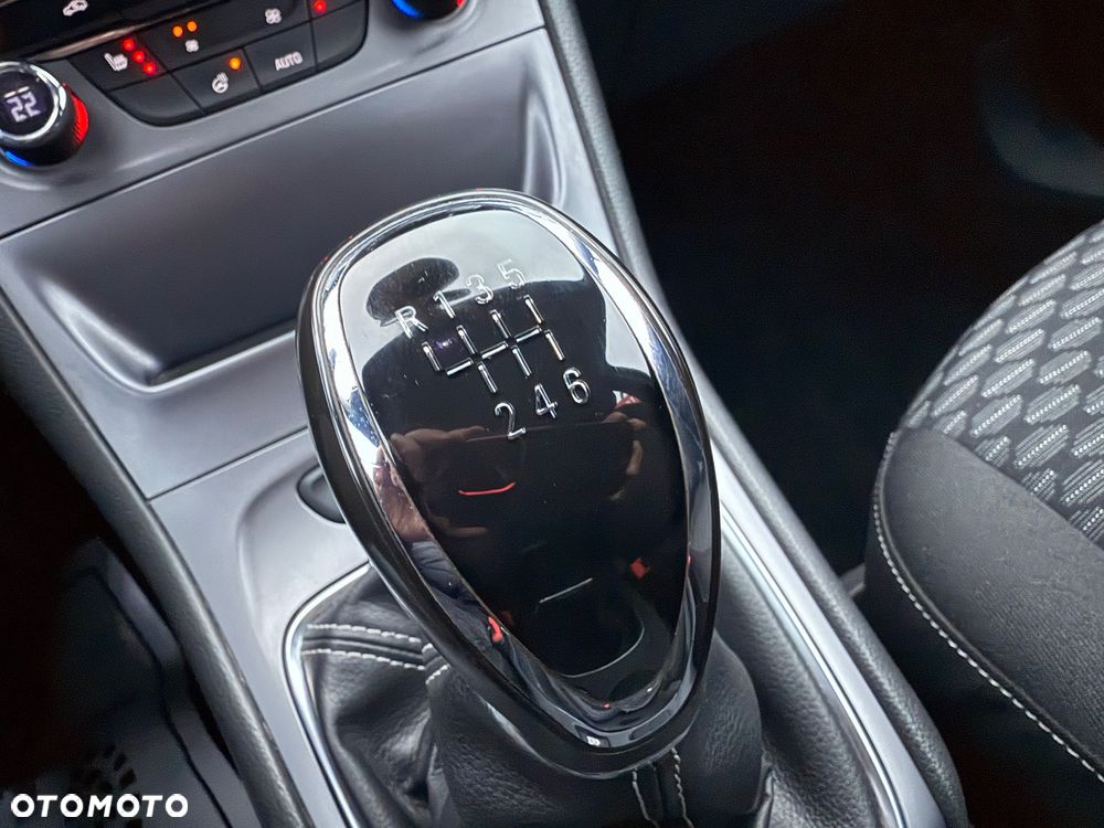 Opel Astra 1.4 T Elite - 7