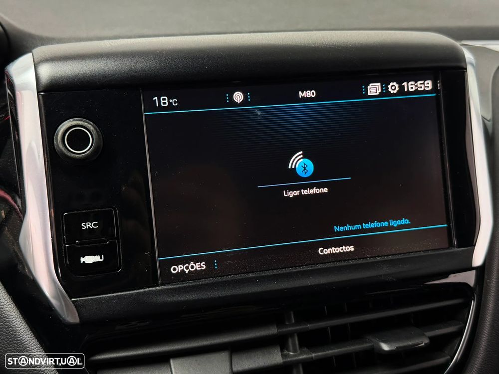 Peugeot 208 1.2 PureTech Signature - 18