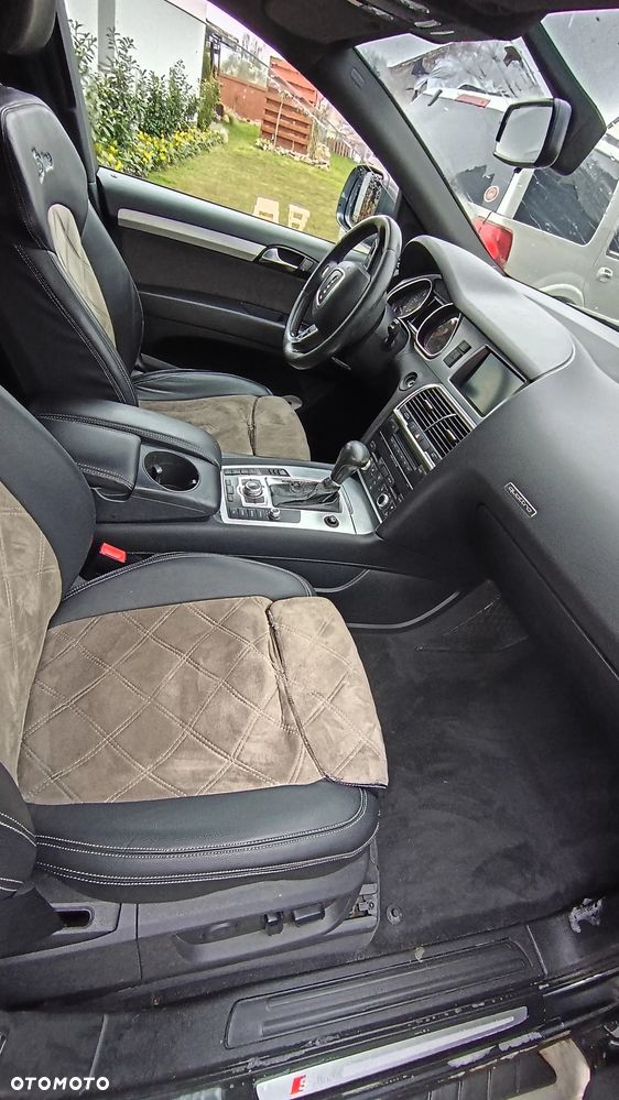 Audi Q7 - 11