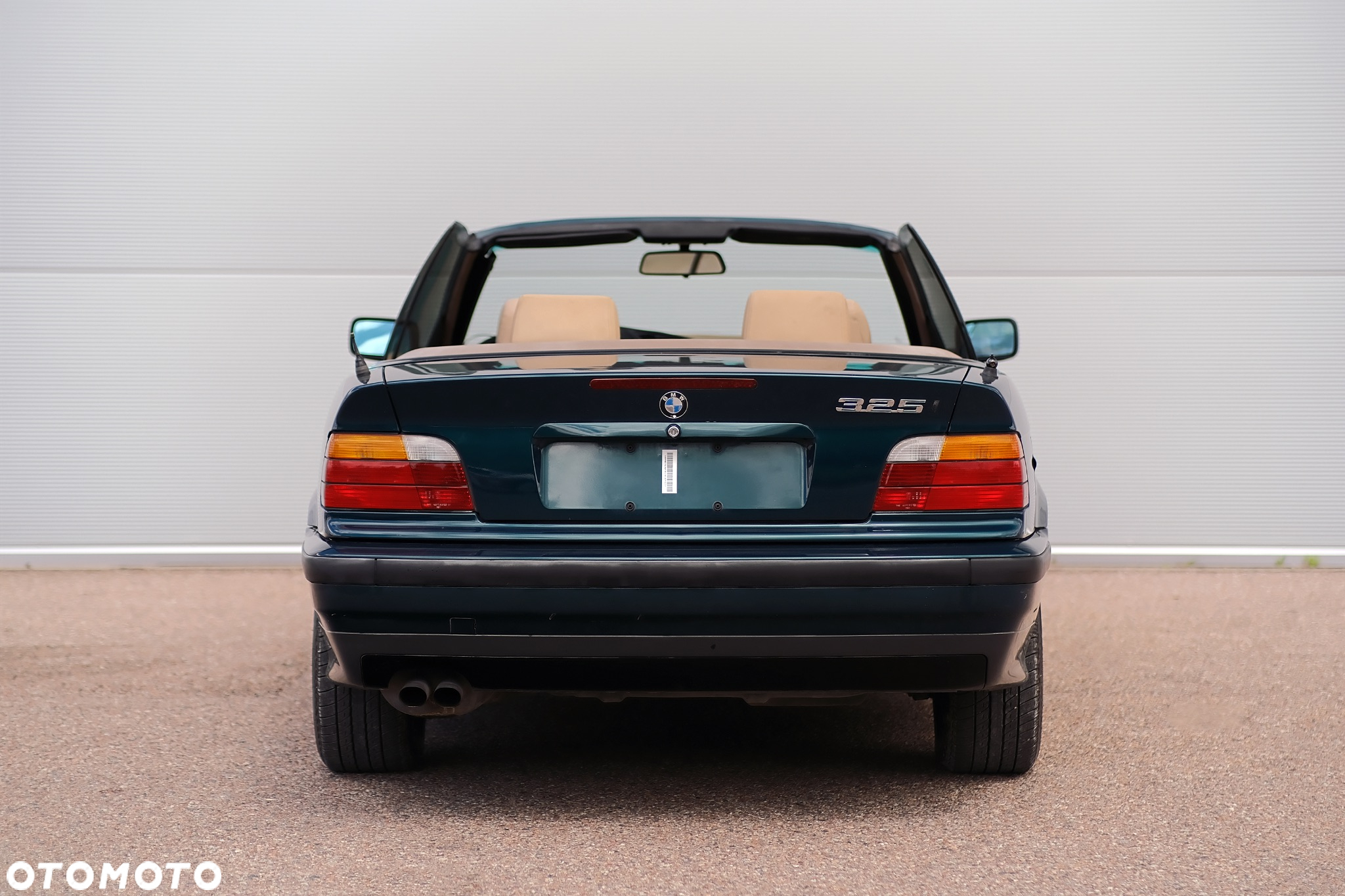 BMW Seria 3 325i - 6