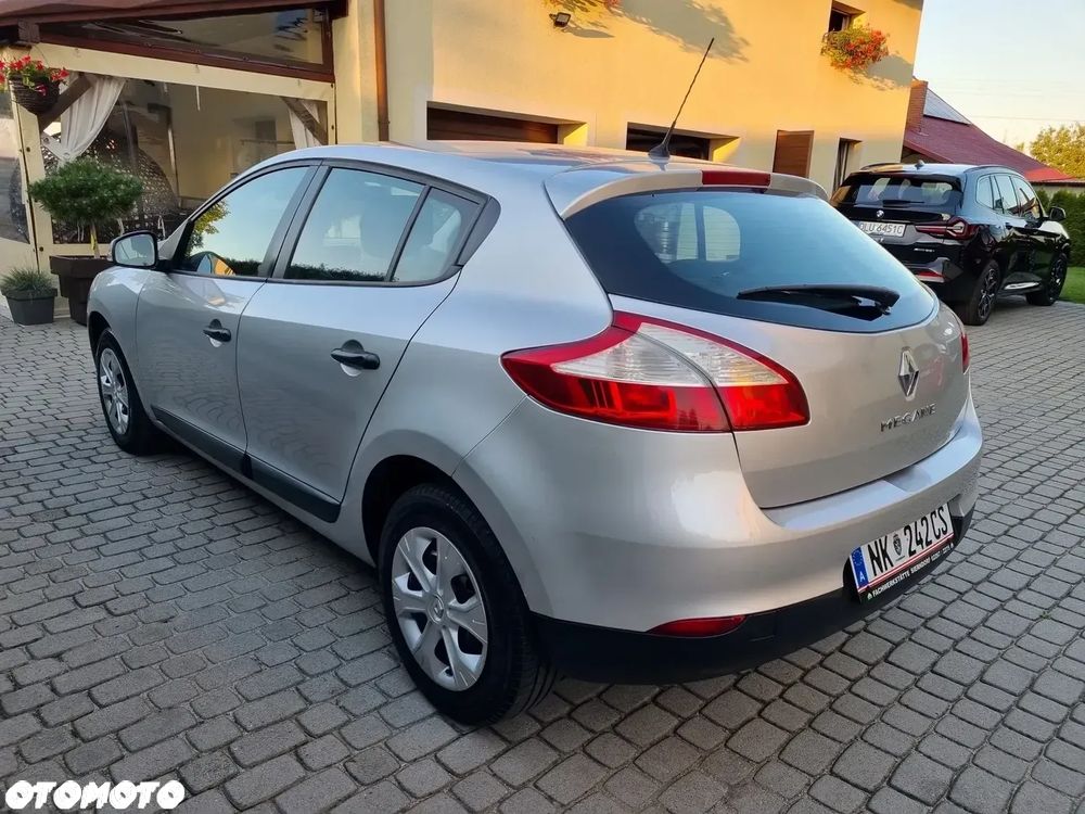 Renault Megane 1.6 16V Expression - 8