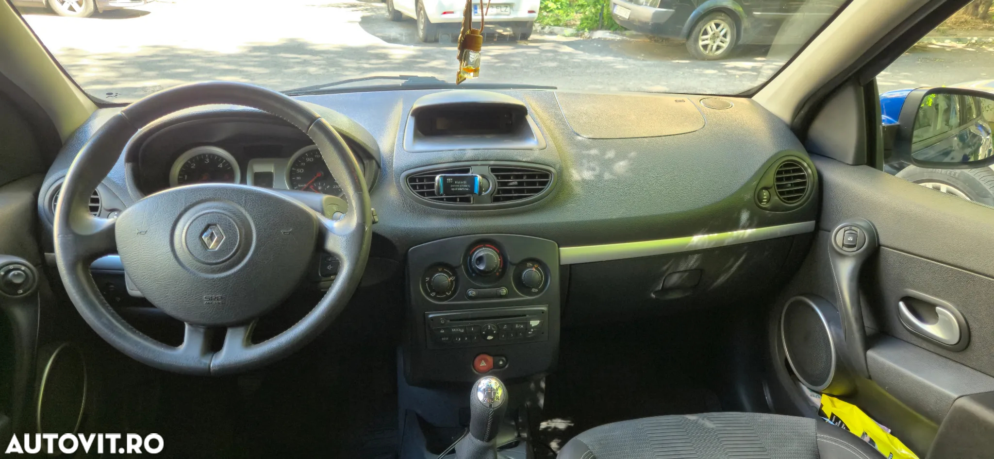 Renault Clio - 7