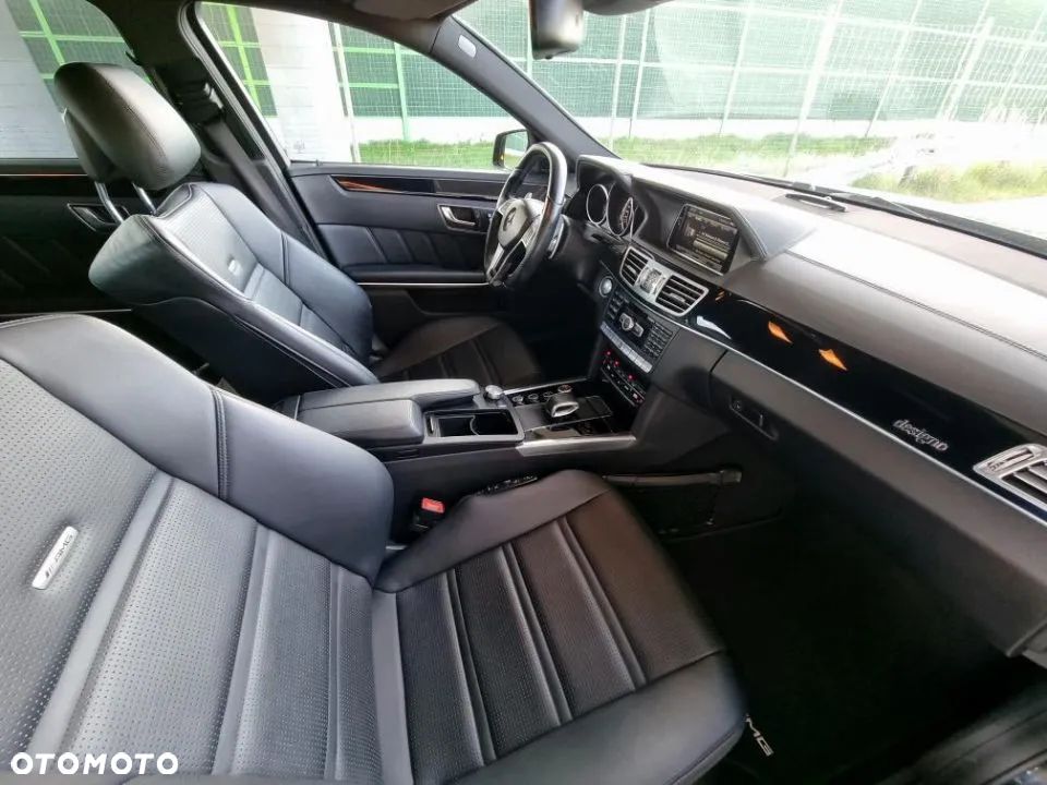 Mercedes-Benz Klasa E 63 AMG 4-Matic - 5