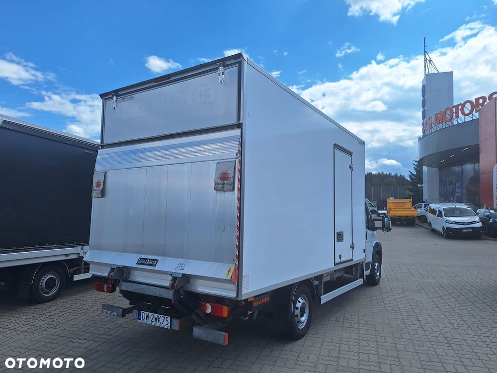 Fiat Ducato kontener z windą 750kg 8EP fv23% leasing krajowy niski przebieg - 6