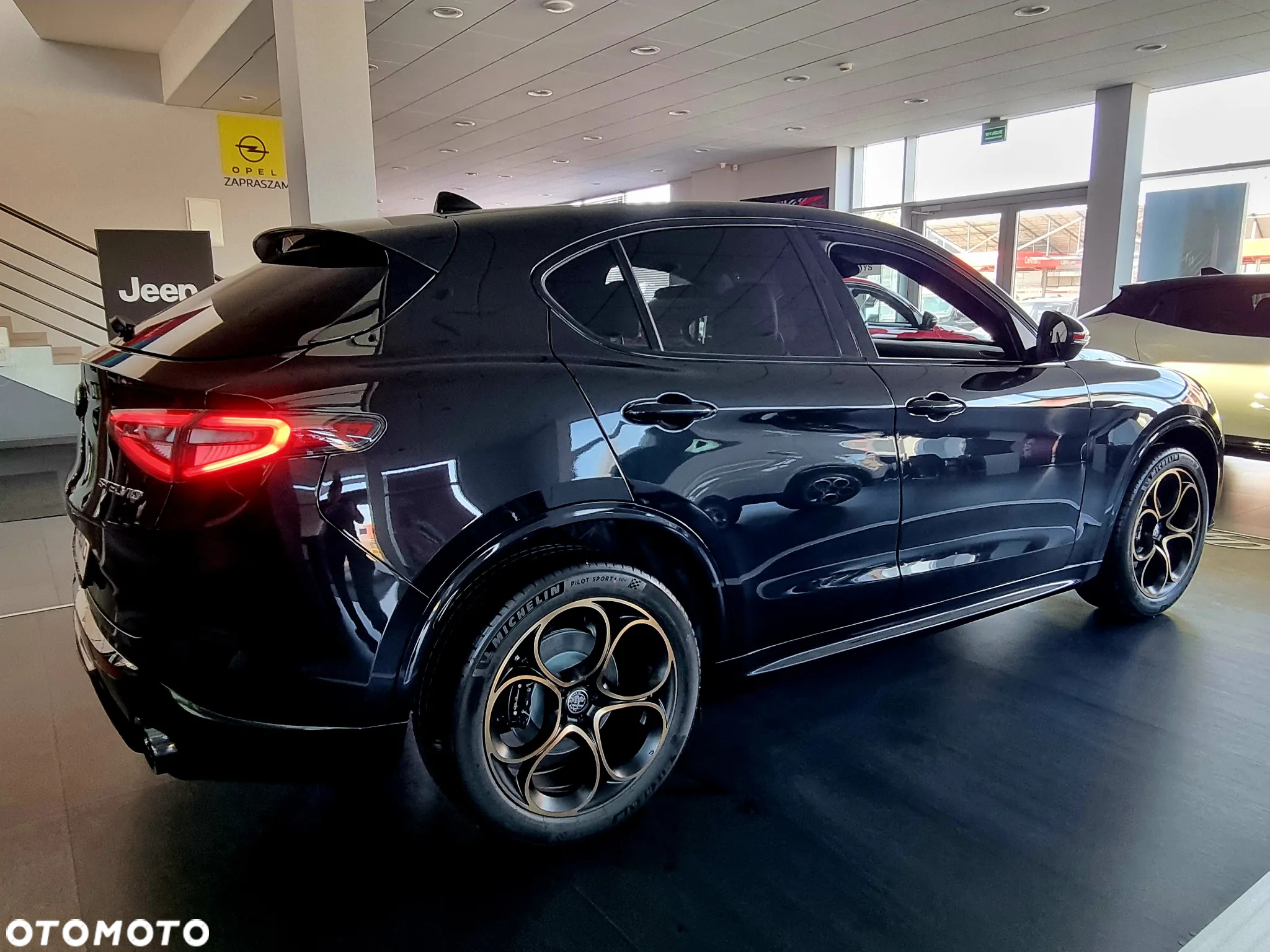 Alfa Romeo Stelvio 2.0 Turbo Intensa Q4 - 5