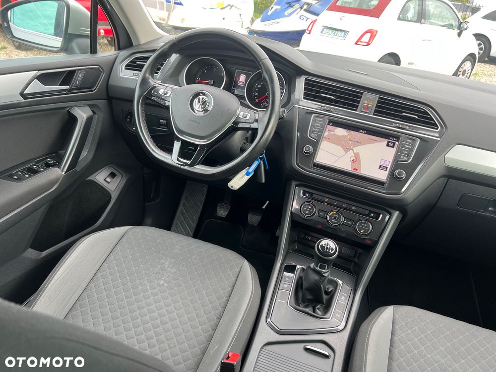 Volkswagen Tiguan - 20