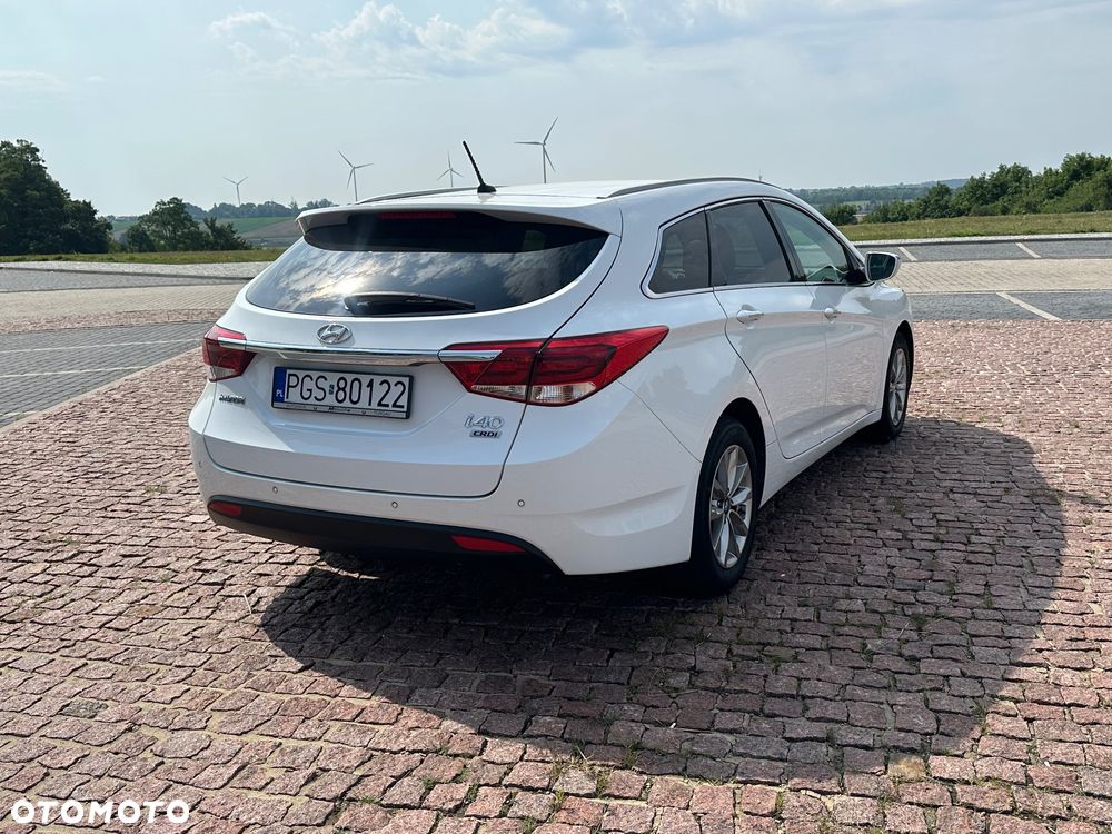 Hyundai i40 Kombi blue 1.7 CRDi Style - 24