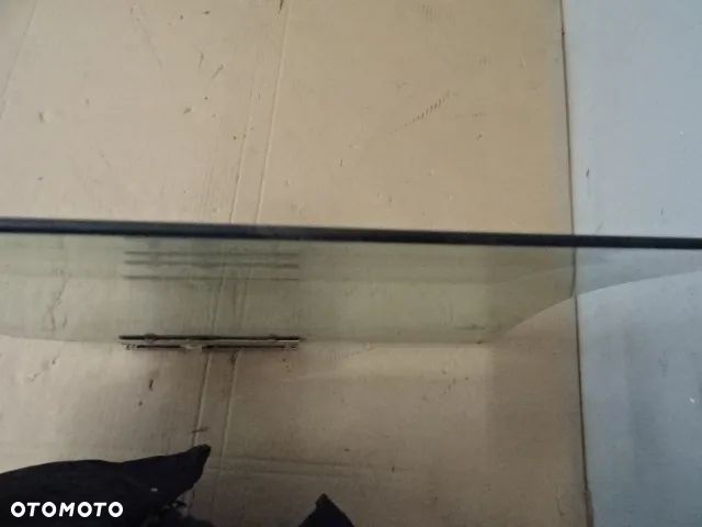 SZYBA DRZWI LEWY TYŁ BMW E36 KOMBI NR894 - 4