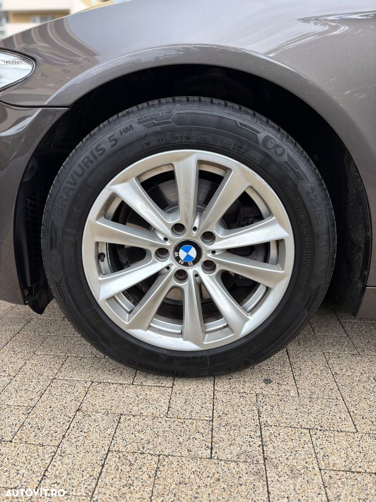 BMW Seria 5 520d - 13