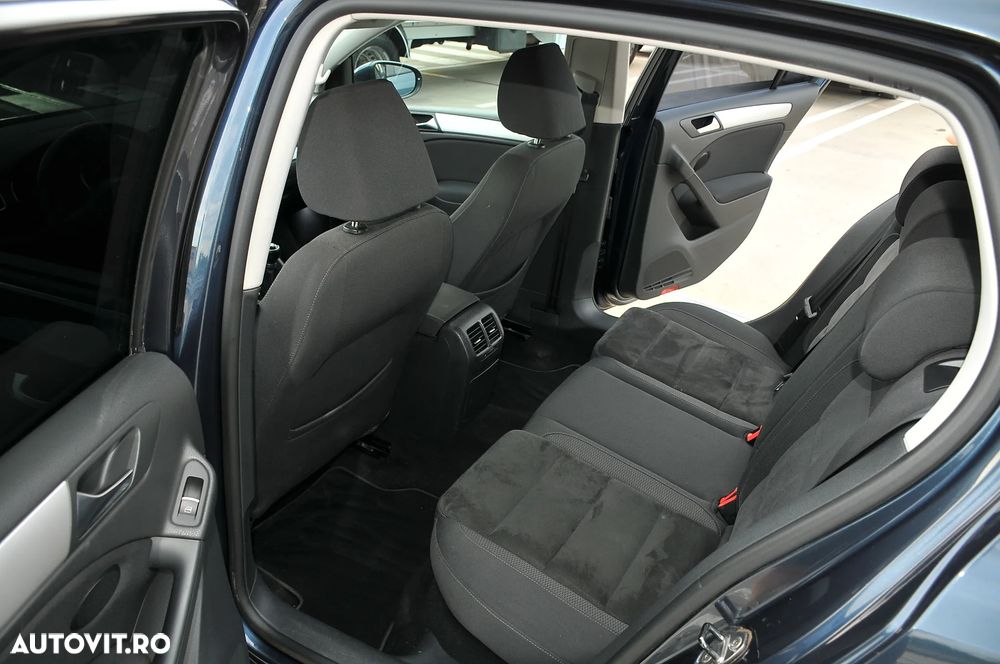 Volkswagen Golf 2.0 TDI DPF Trendline - 6