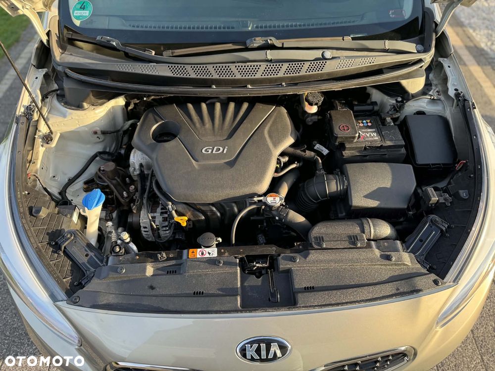 Kia Ceed - 10