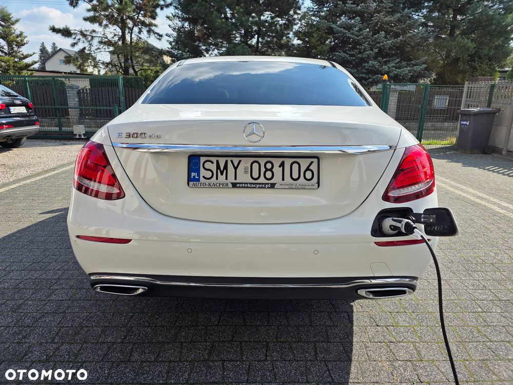 Mercedes-Benz Klasa E 300 de 9G-TRONIC Exclusive - 17