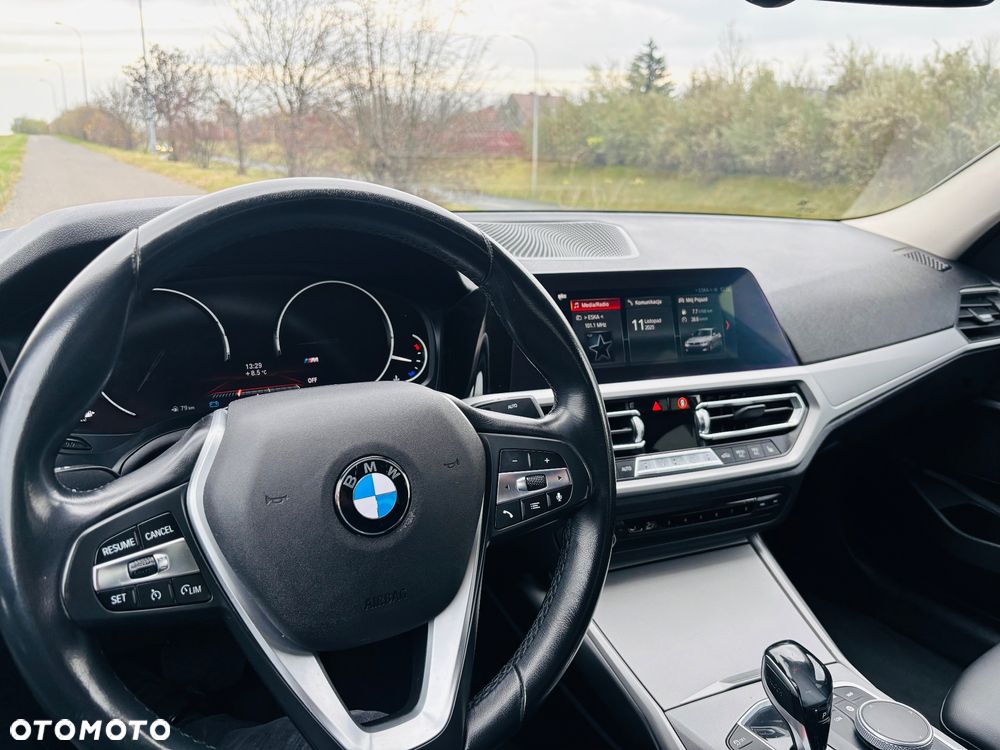 BMW Seria 3 318d - 9