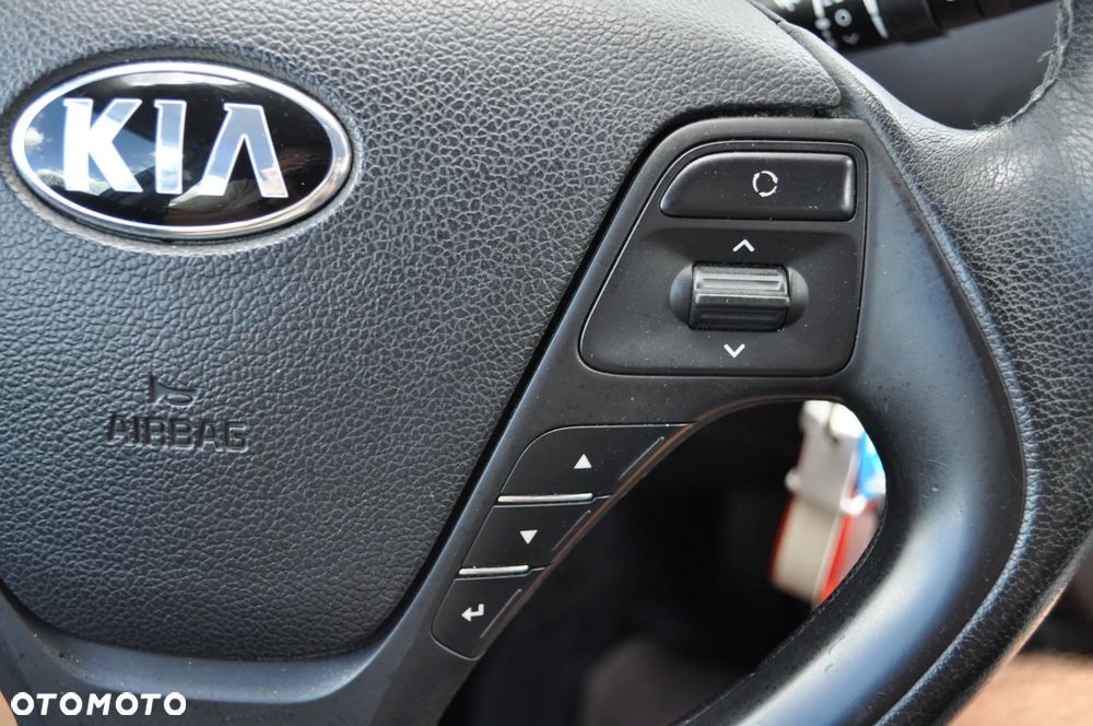 Kia Ceed - 25