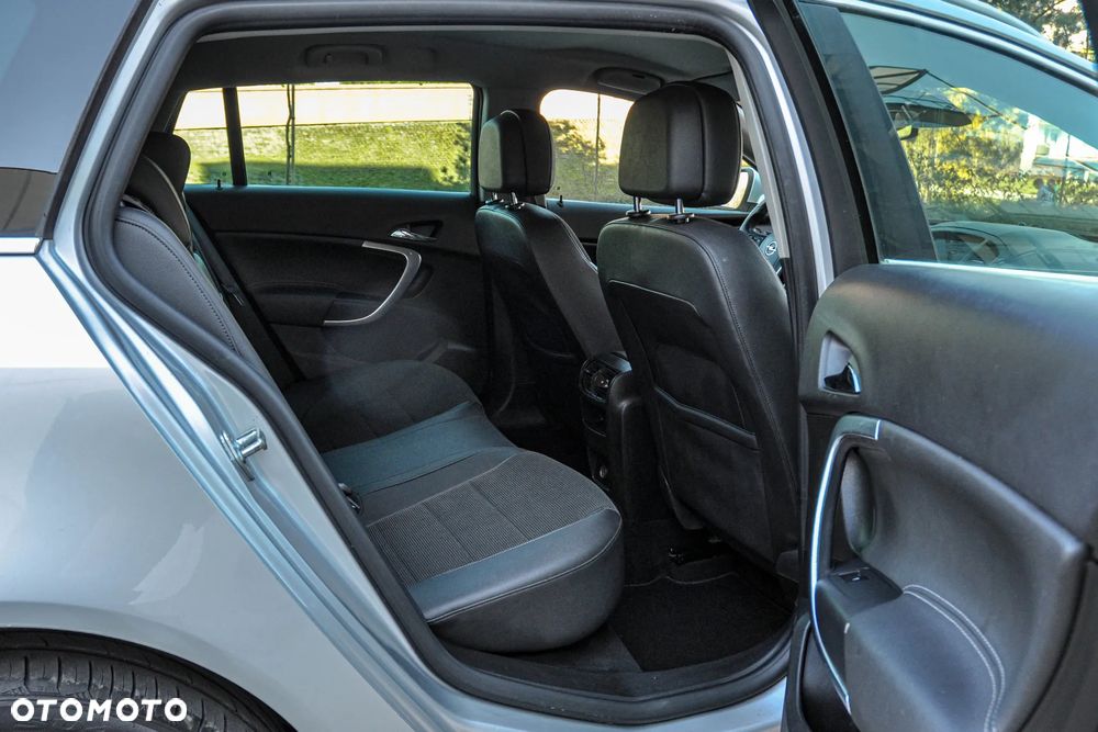 Opel Insignia - 12
