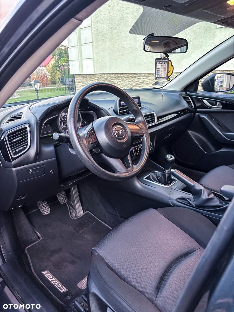 Mazda 3 - 8