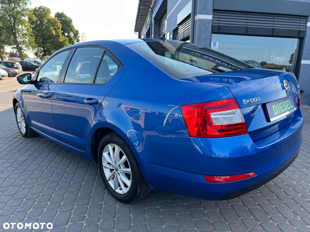 Skoda Octavia 2.0 TDI Ambition DSG - 8