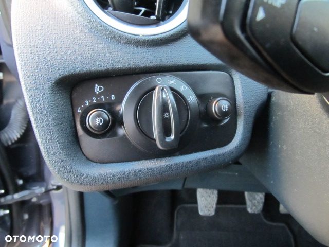 Ford Fiesta 1.25 Celebration - 17