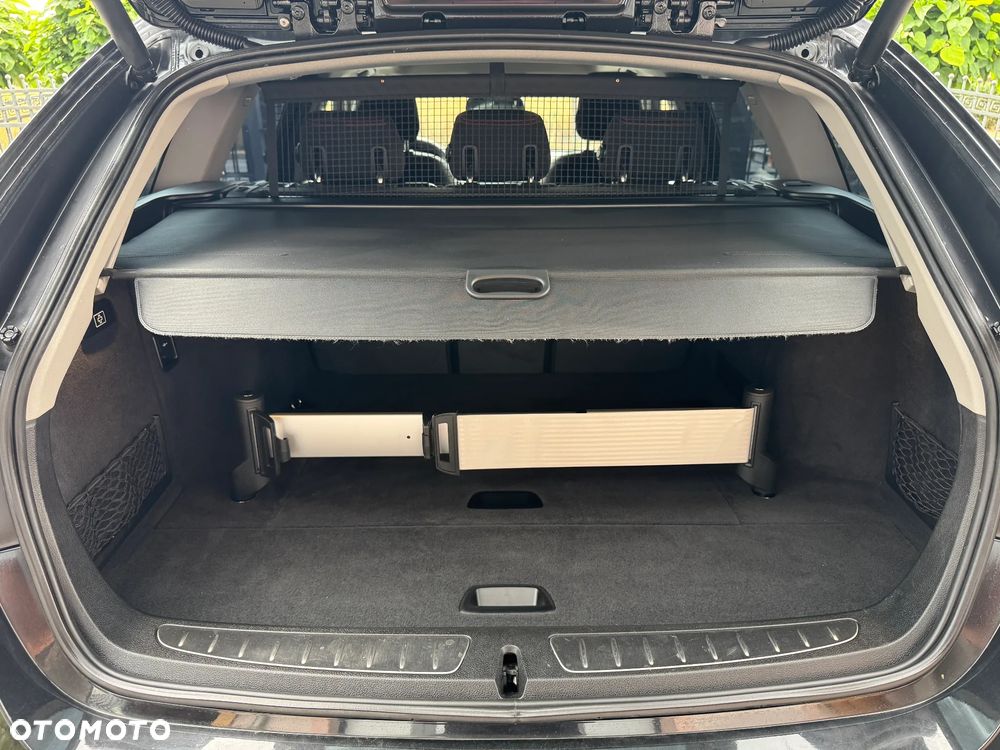 BMW Seria 3 320d Sport Line Shadow - 34