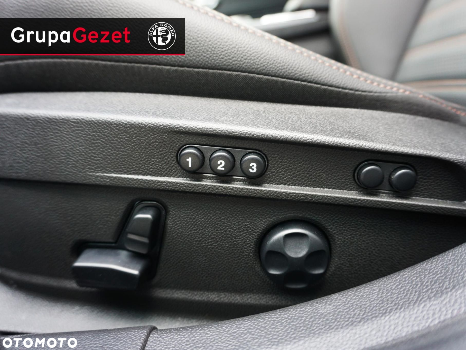 Alfa Romeo Giulia 2.0 Turbo Intensa Q4 - 13